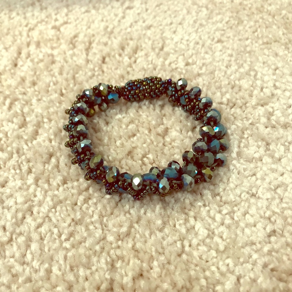 Bead bracelet